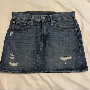 Levi’s denim skirt